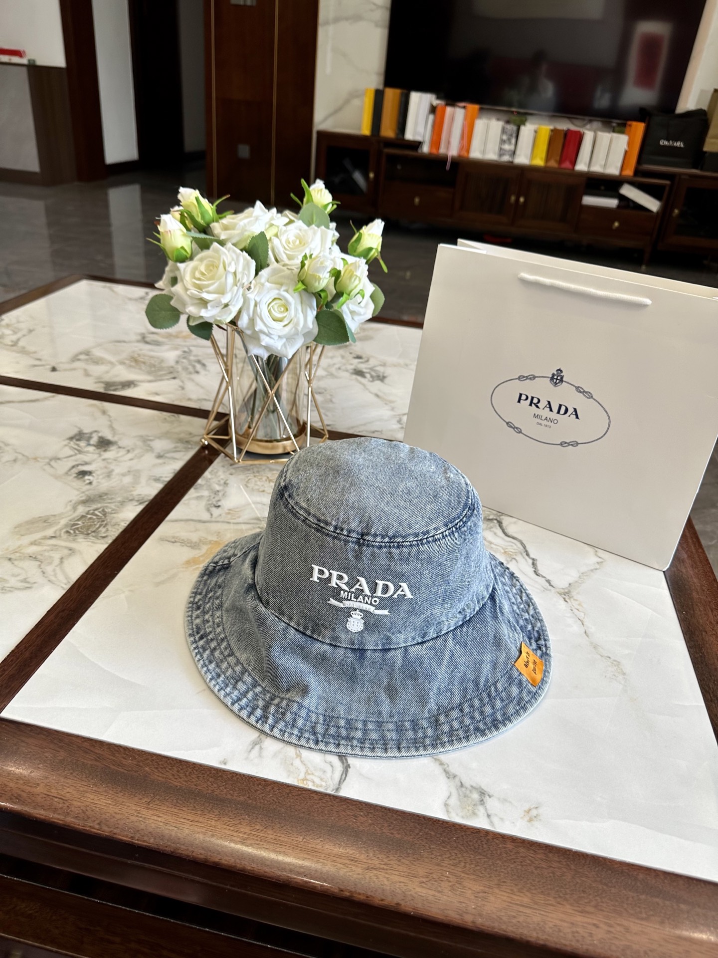 prada hat model 29